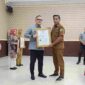 Foto :  Kepala Kantor Wilayah Kementrian Hukum Sultra, Topan Sopuan (Kiri) dan Kepala Bidang Kebudayaan Dinas Pendidikan dan Kebudayaan Sultra
